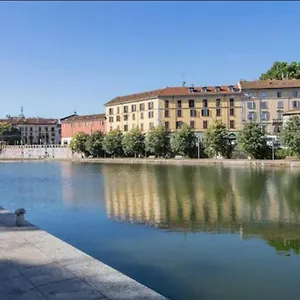 Centre Navigli- Milan
